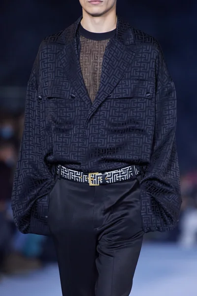 Look 73